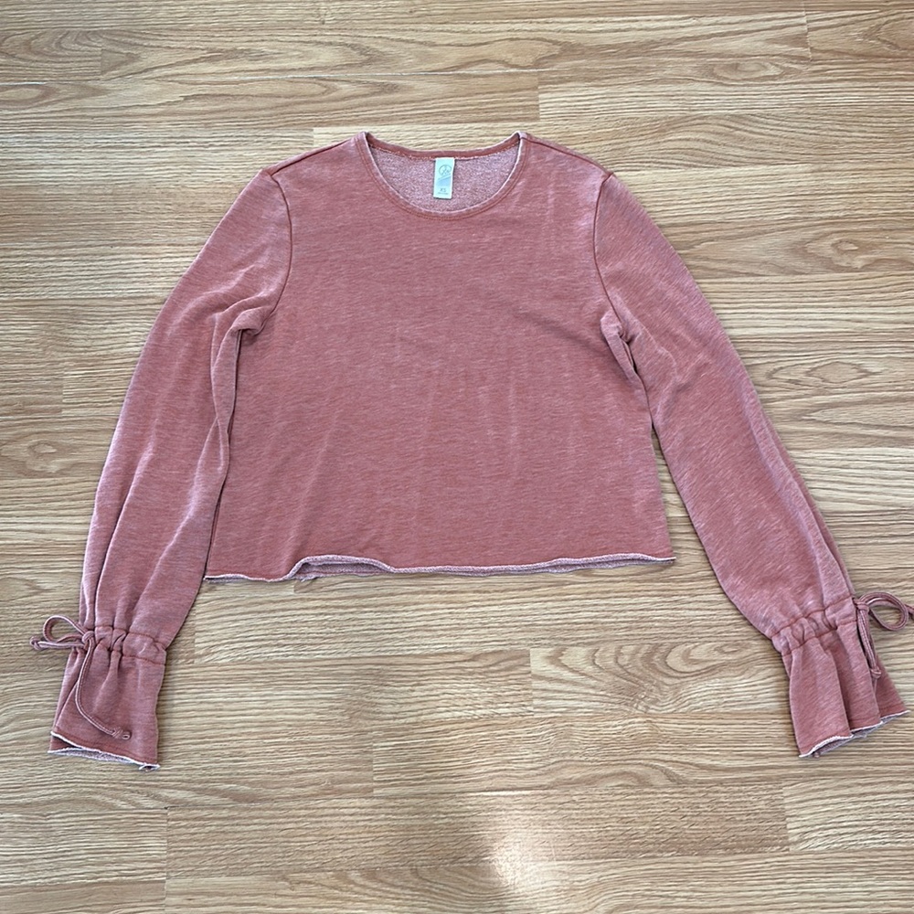 Alternative Apparel Long Sleeve Cropped Cinch Sleeve Lightweight Top EUC